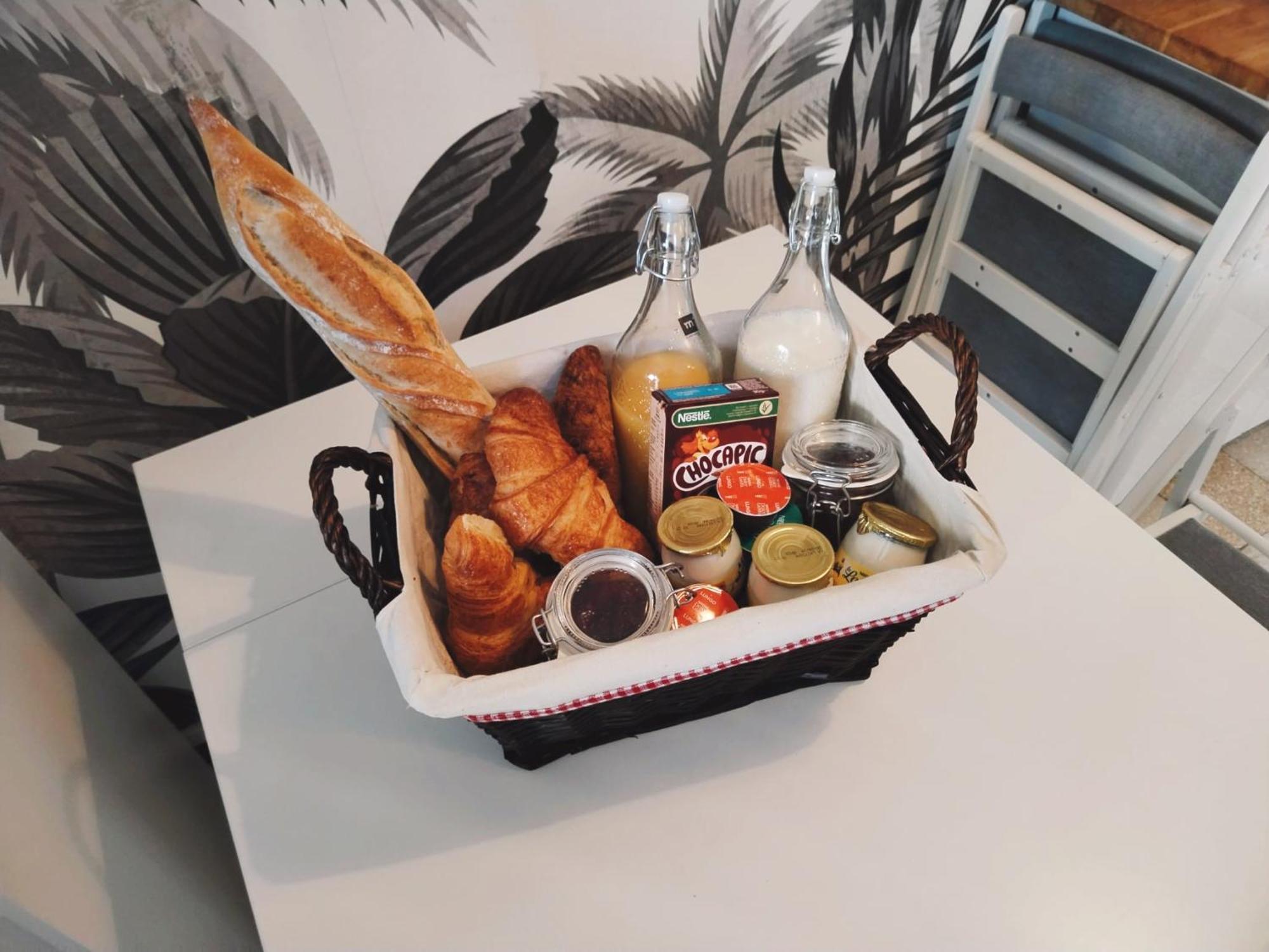 Narbonne Studio Lamarobile Avec Jardin Et Terrasse Proche Des Grands Buffets, Du Centre Ville Et De La Gare Bagian luar foto